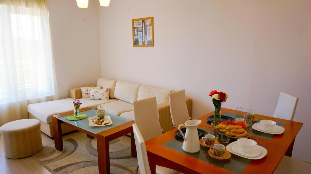 Apartment Marina Residence - Апартамент Марина Резидънс Каварна Екстер'єр фото