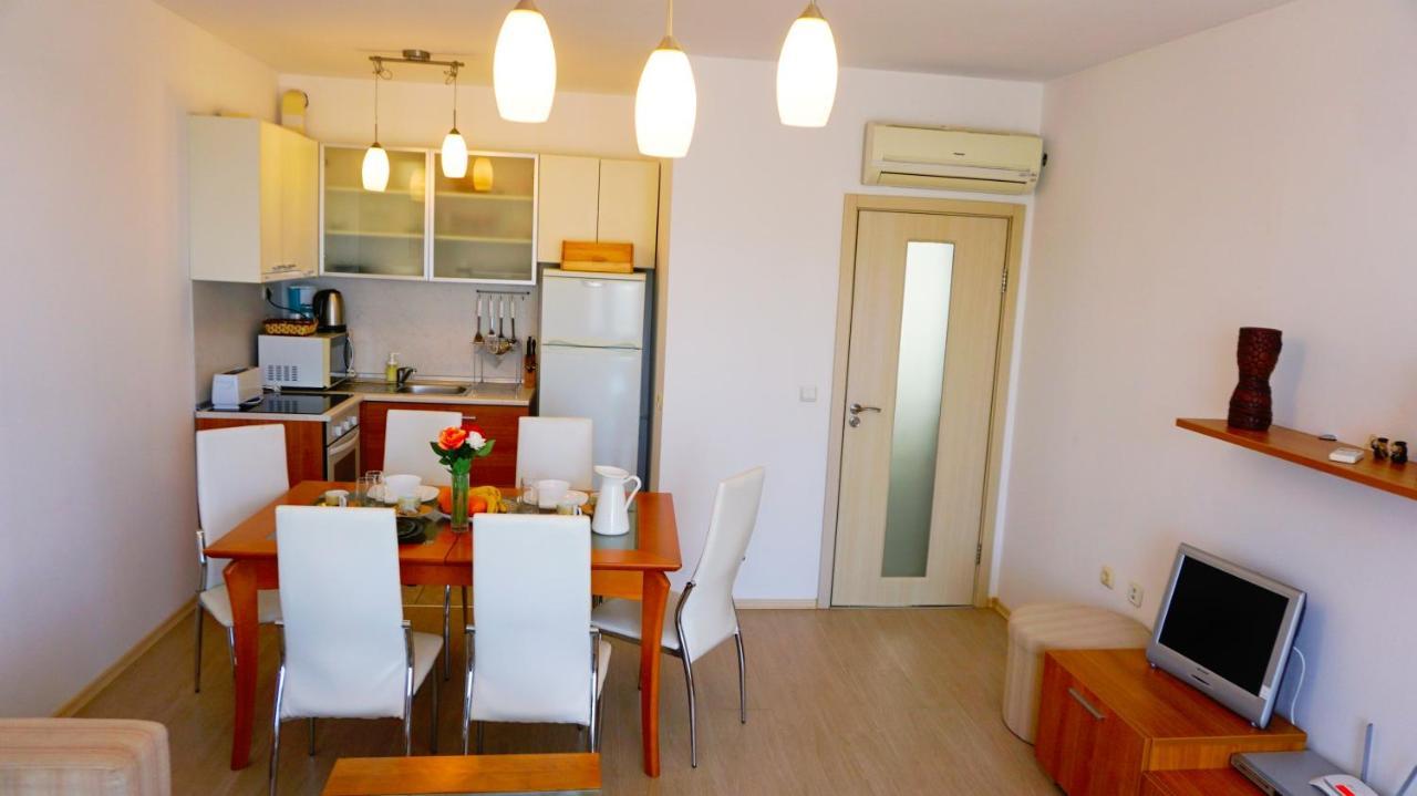 Apartment Marina Residence - Апартамент Марина Резидънс Каварна Екстер'єр фото