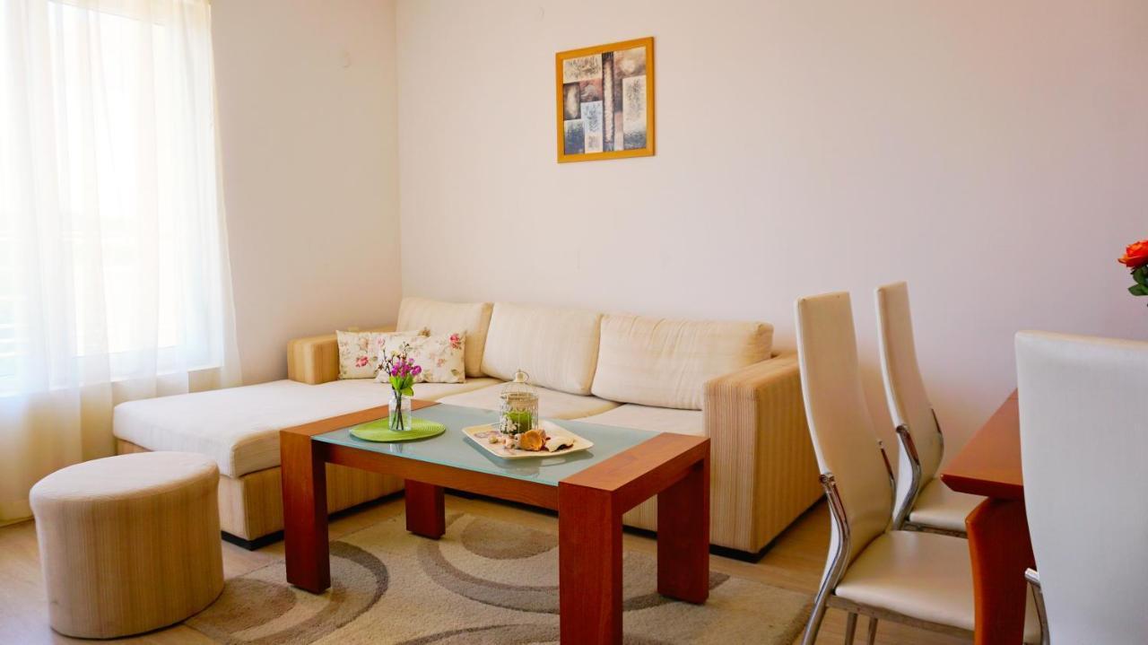 Apartment Marina Residence - Апартамент Марина Резидънс Каварна Екстер'єр фото
